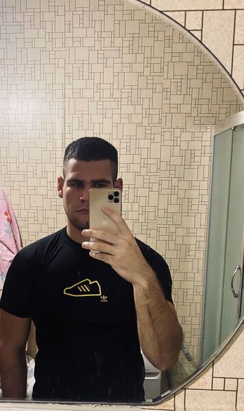  ,   Yaroslav, 21 ,   ,   , c , 