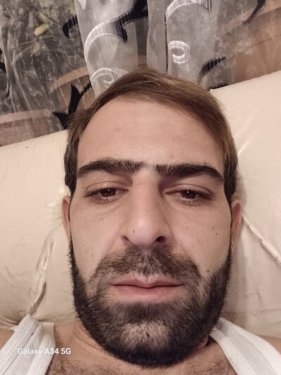  ,   Ashot, 32 ,   ,   