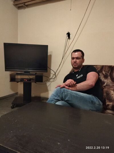  ,   Pavel, 40 ,   ,   , c 