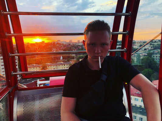  ,   Max, 23 ,  