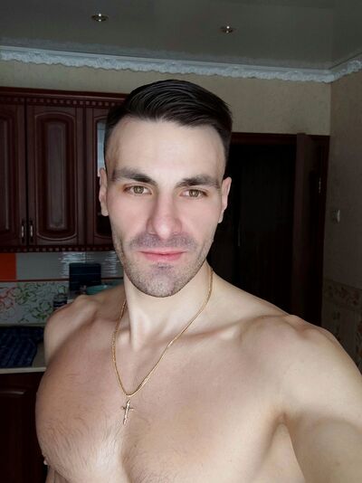  ,   Viktor, 35 ,   ,   