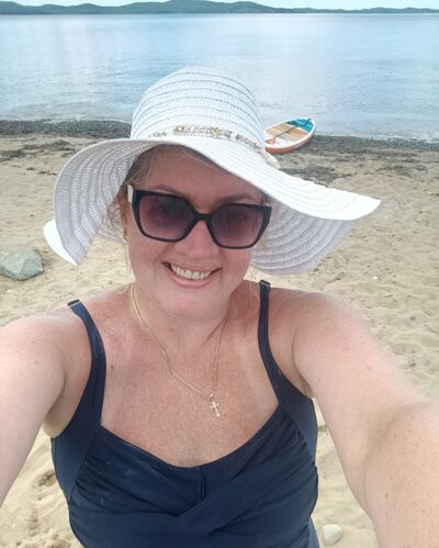  ,   Elena, 48 ,   ,   , c 
