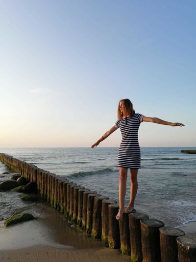  ,   Julie, 23 ,   ,   , c 
