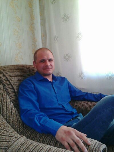  ,   Albert, 46 ,  