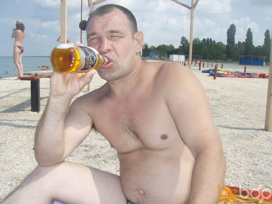  ,   Viktor, 52 ,   , 