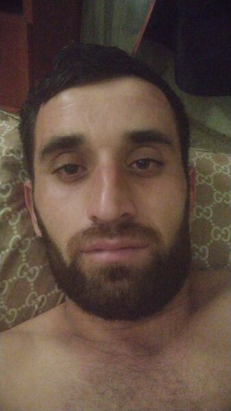  ,   Artur, 34 ,   ,   