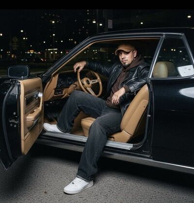  Kassel,   Damian, 36 ,   ,   , c 