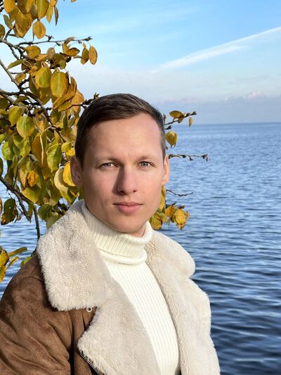  ,   Alexander, 31 ,   ,   , c 