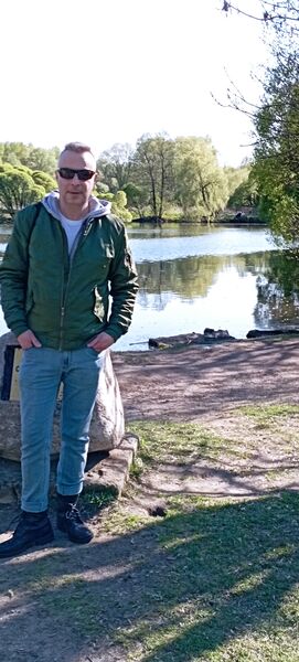  ,   Anton, 52 ,   ,   