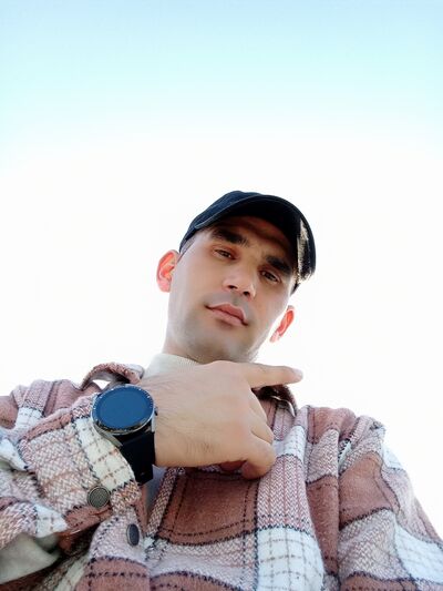  ,   Ruslan, 30 ,   