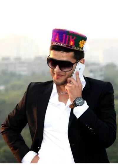  ,   Jonik, 22 ,   ,   