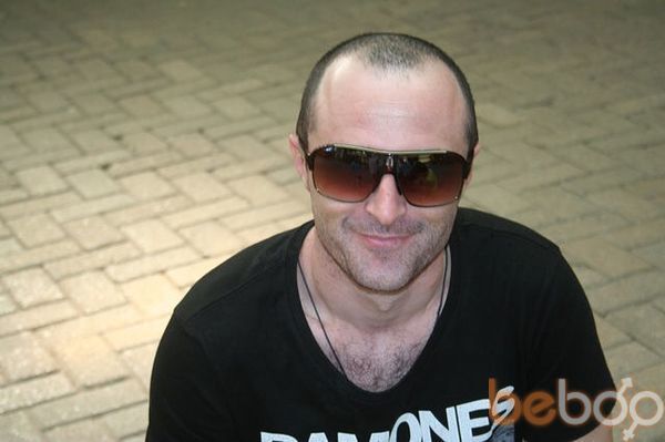  3826802  Aram, 43 ,    