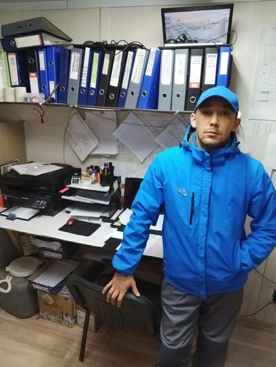 ,   Denis, 35 ,   ,   , c , 