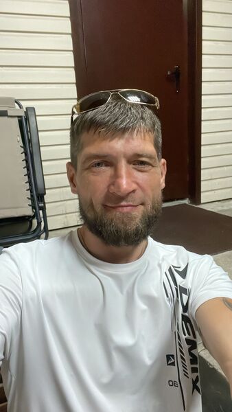  ,   Maksim, 43 ,   ,   , c , 
