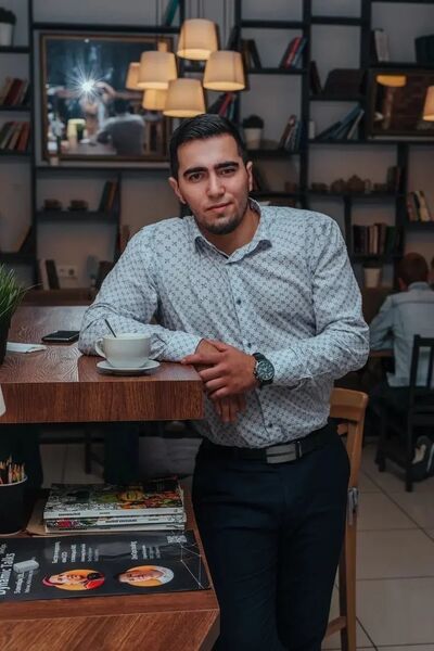  ,   Ruslam, 32 ,   ,   