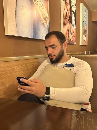  ,   Emil, 30 ,   ,   