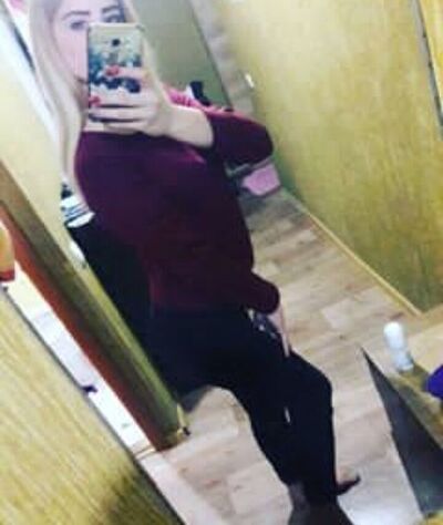  ,   Roxy, 27 ,   ,   , 