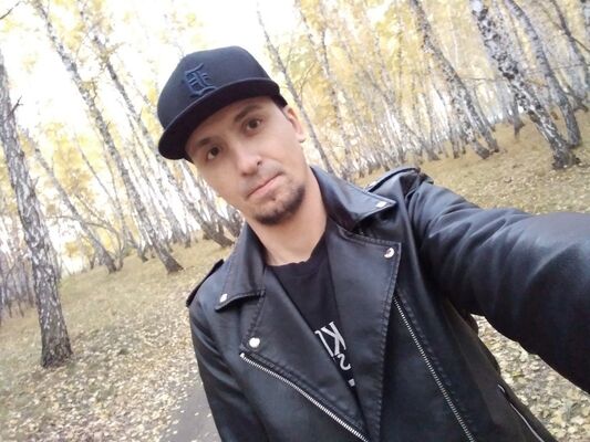  ,   Denis, 33 ,   ,   , c 