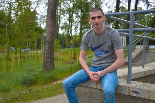  ,   Artem, 30 ,   ,   , c , 