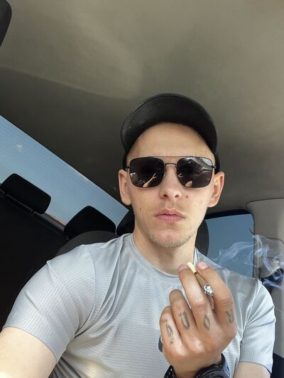  ,   Badyk, 28 ,  