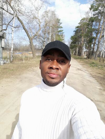  ,   Hugue, 34 ,   ,   