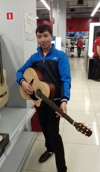  ,   Nurbek, 33 ,   ,   , c 