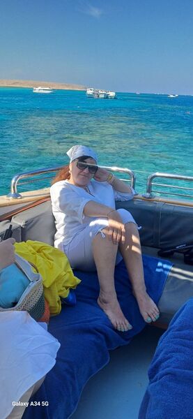  ,   Elena, 52 ,   c 