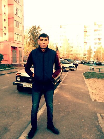  ,   Izat, 32 ,   