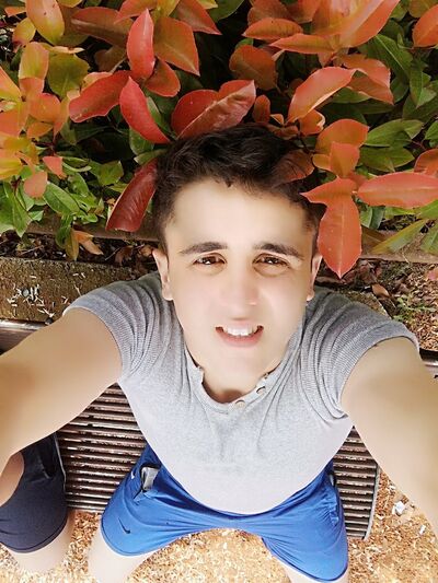  Kadikoy,   Tornike, 28 ,   ,   , c 