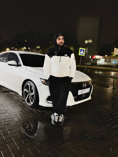  ,   Razmik, 25 ,   ,   