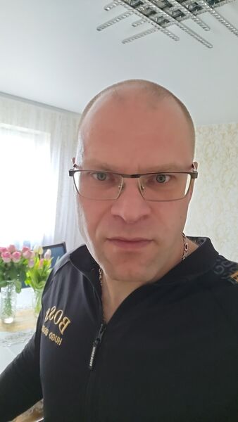  ,   Jevgenijus, 41 ,   ,   