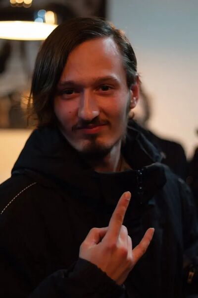  --,   Albert, 27 ,   ,   , c 