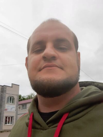  ,   Andrei, 32 ,   ,   