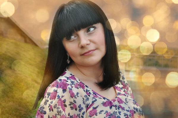  ,   Natika, 39 ,  
