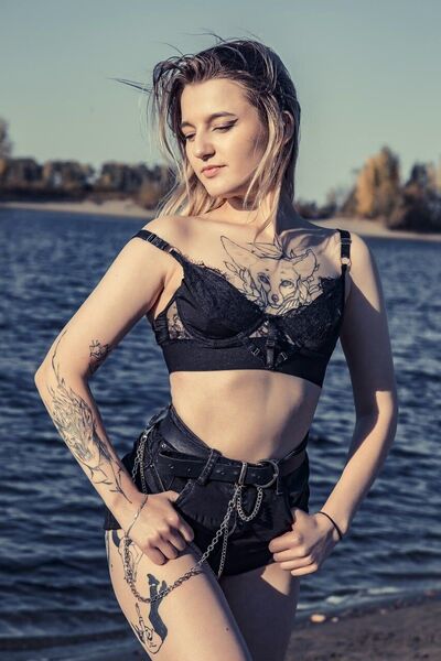  ,   Fox, 24 ,   