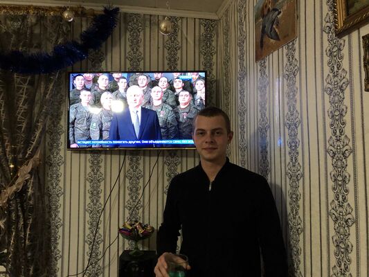  ,   Vladislav, 24 ,   ,   