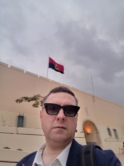  ,   Alex, 40 ,   c 