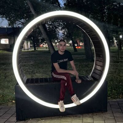  -,   Veelmane, 22 ,   ,   , c , 