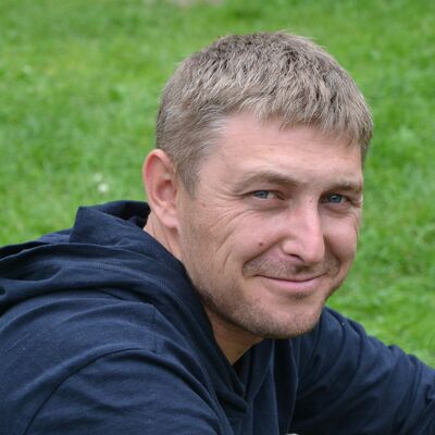  ,   Aleks, 44 ,   ,   