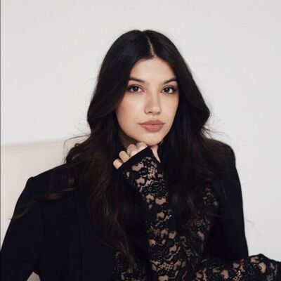  ,   Daria, 24 ,   ,   , c 