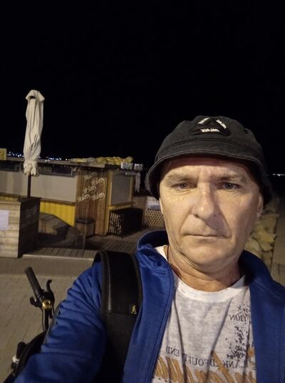  ,   Eduard, 49 ,   ,   