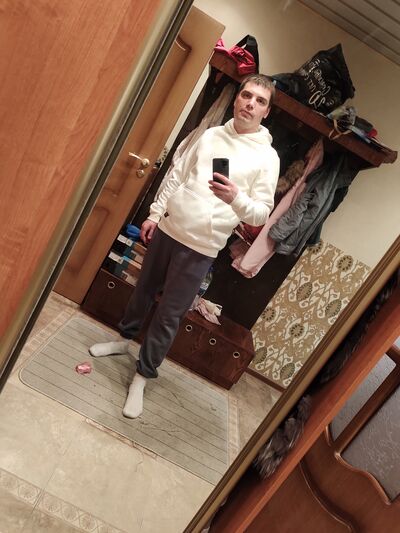  ,   Artem, 32 ,   ,   
