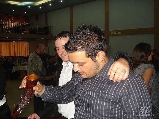  ,   Gio, 39 ,   ,   , c 