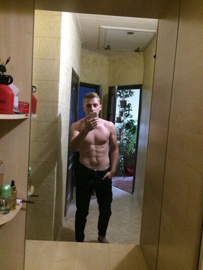  ,   Vlad, 26 ,   