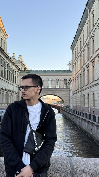  ,   Komil, 25 ,   ,   , c , 