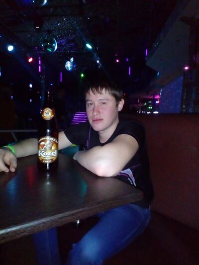  ,   Artem, 30 ,  