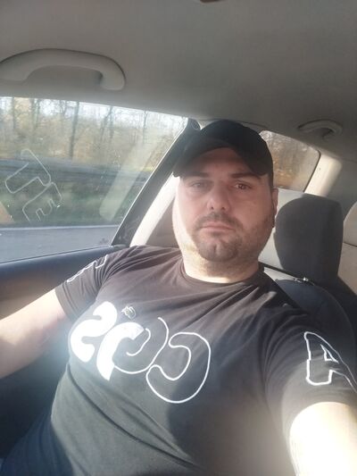  Frankfurt am Main,   Milos, 33 ,   ,   