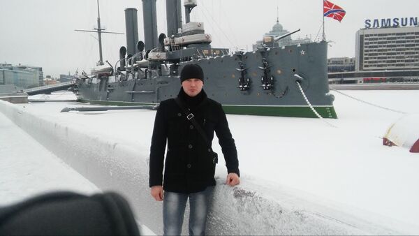  -,   Mikhan, 32 ,   ,   , c , 