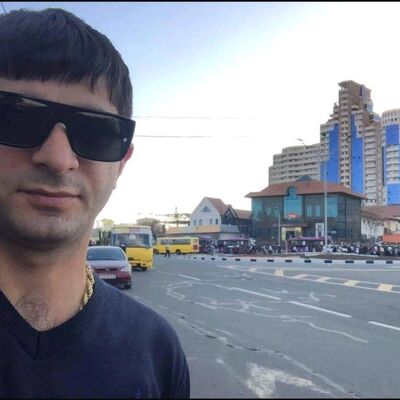  ,   Demid, 33 ,   
