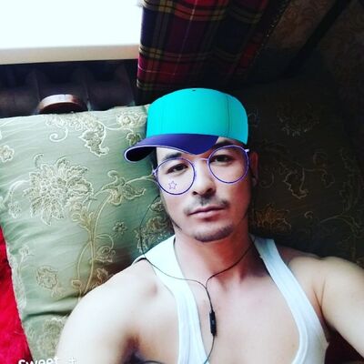  ,   Rinat, 31 ,   ,   , c 